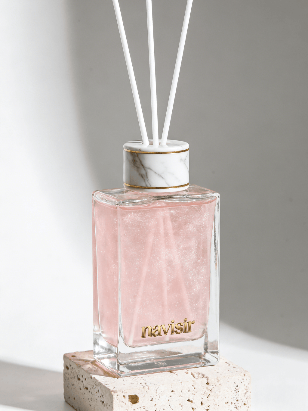 Navisir Blush Pearl Reed Diffuser