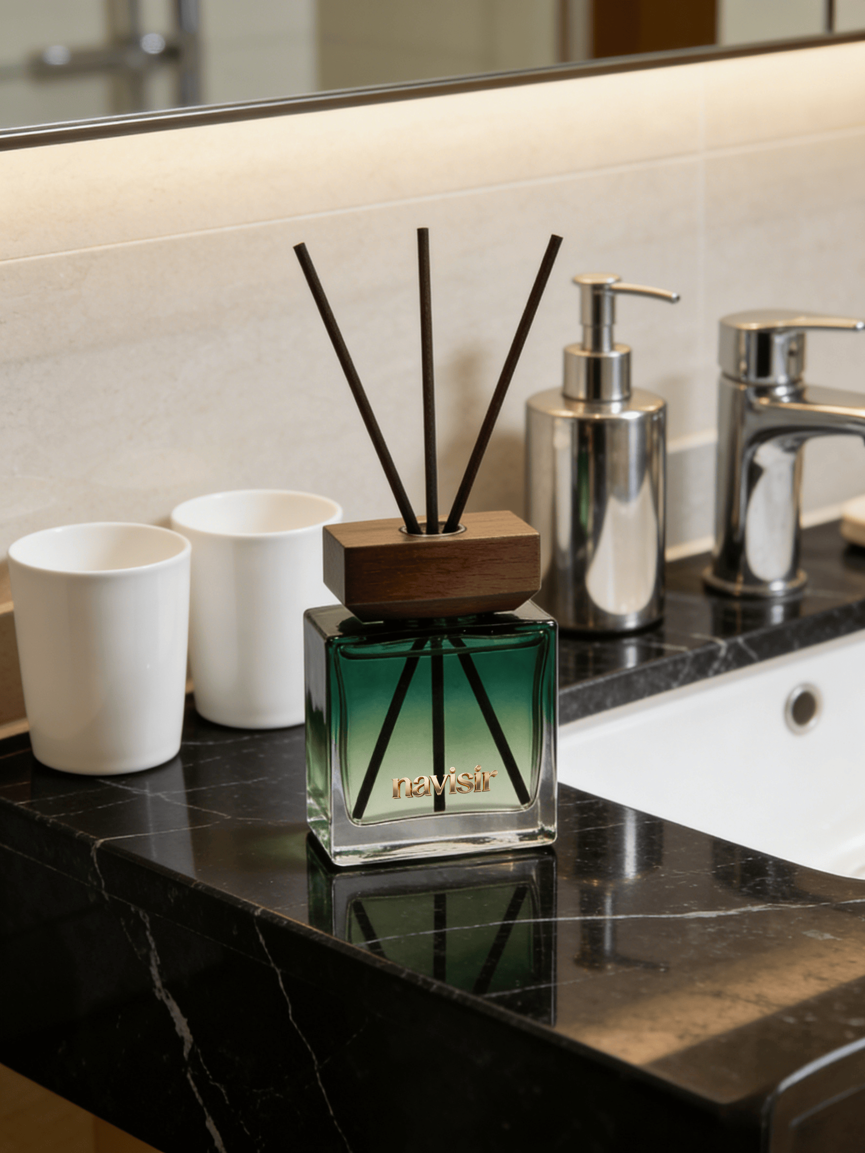 Navisir Luxury Emerald Glass Reed Diffuser