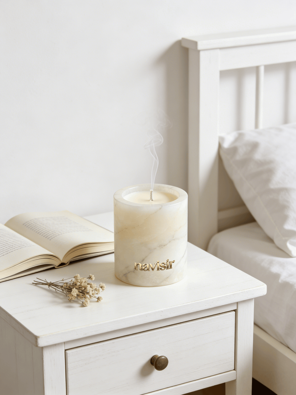 Navisir Cream White Marble Candle