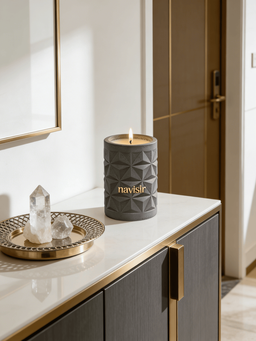 Navisir Concrete-Look 3D Relief Scented Candle